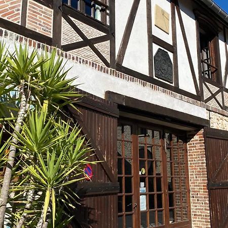 Domaine Du Cellier De La Couronne Bed & Breakfast เซซาน ภายนอก รูปภาพ