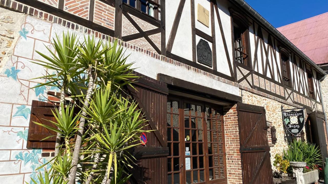 Domaine Du Cellier De La Couronne Bed & Breakfast เซซาน ภายนอก รูปภาพ