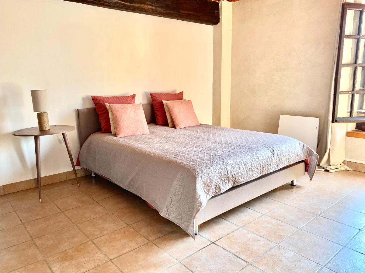 Domaine Du Cellier De La Couronne Bed & Breakfast เซซาน ภายนอก รูปภาพ
