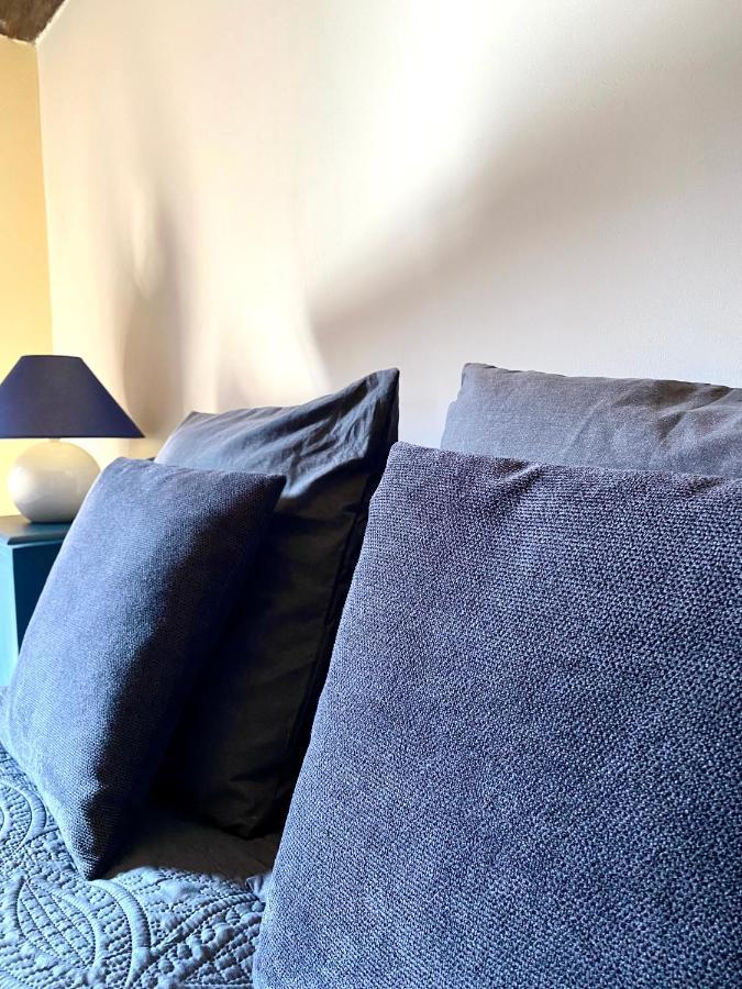 Domaine Du Cellier De La Couronne Bed & Breakfast เซซาน ภายนอก รูปภาพ