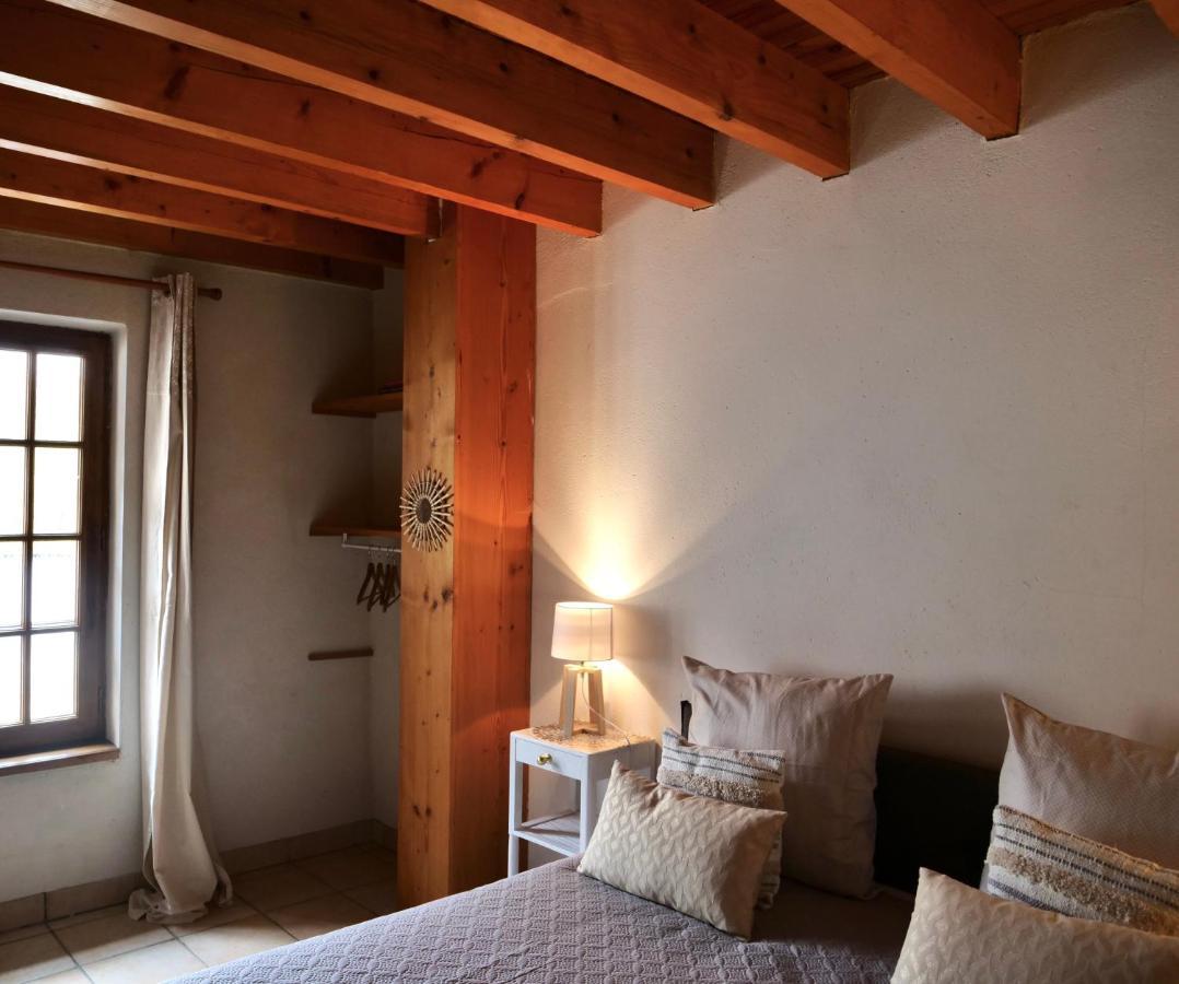 Domaine Du Cellier De La Couronne Bed & Breakfast เซซาน ภายนอก รูปภาพ