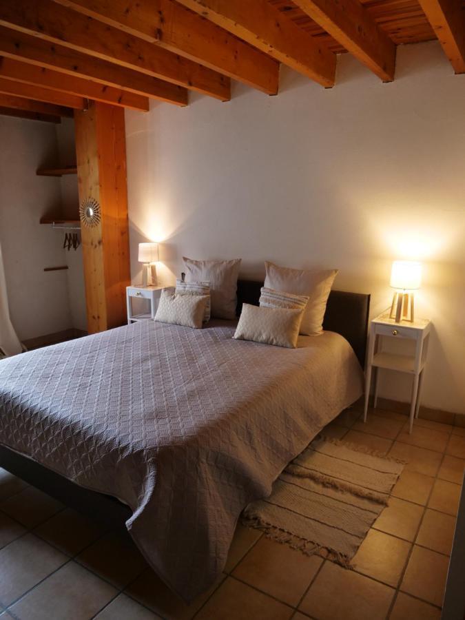 Domaine Du Cellier De La Couronne Bed & Breakfast เซซาน ภายนอก รูปภาพ